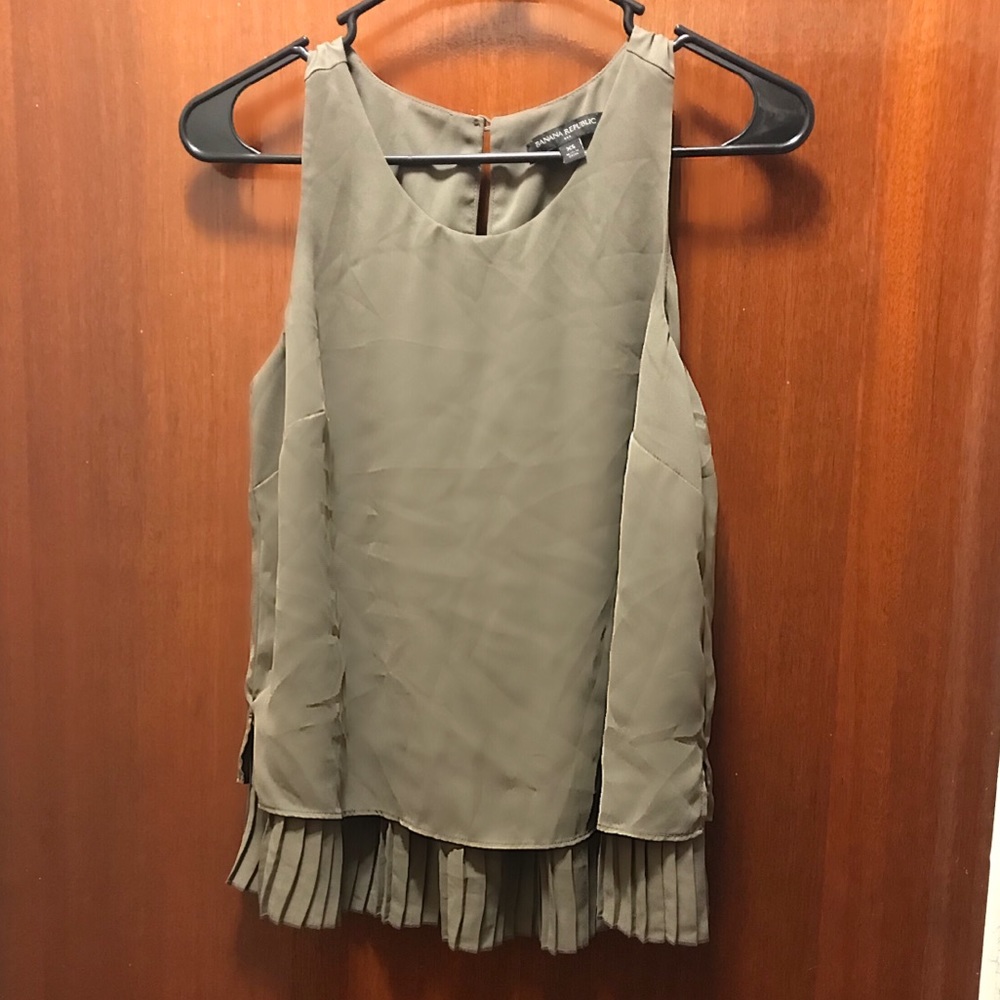 Banana Republic Taupe pleated Blouse